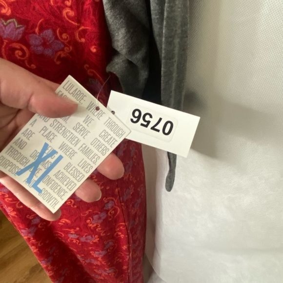 LulaRoe ladies t-shirt dress midi red & size XL NWT - Picture 7 of 15